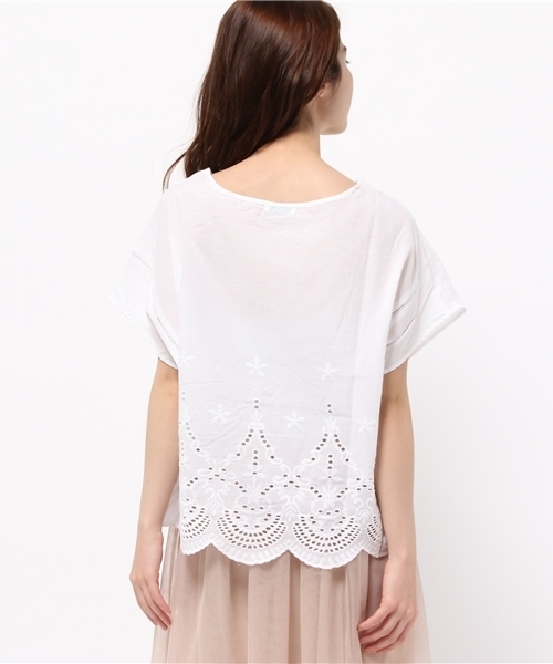 earth music&ecology（アースミュージックアンドエコロジー）の「【2016Summer】刺繍スクエアブラウス（シャツ/ブラウス・レディース・イエロー/カーキ/オフホワイト/ネイビー・FREE）」の7枚目の写真