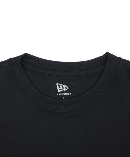 NEW ERA(ニューエラ)の「ニューエラ パフォーマンスアパレル 長袖TシャツロンT 袖ロゴ(Tシャツ/カットソー・メンズ・ブラック・XL/L/M/S/XXL)」の7枚目の写真