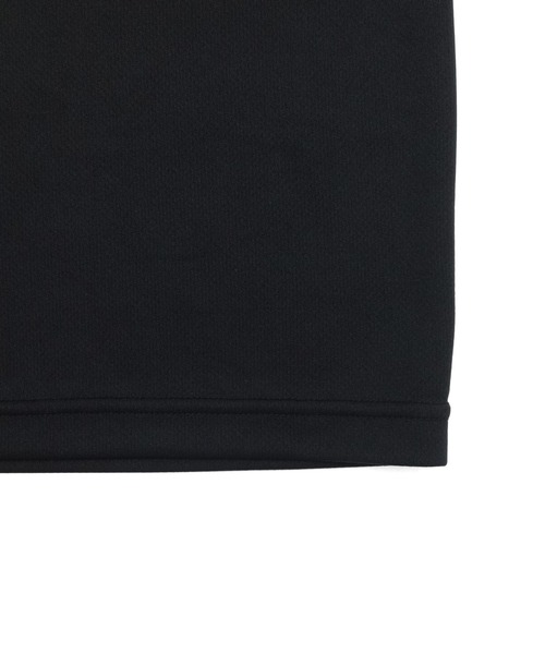 NEW ERA(ニューエラ)の「ニューエラ パフォーマンスアパレル 長袖TシャツロンT 袖ロゴ(Tシャツ/カットソー・メンズ・ブラック・XL/L/M/S/XXL)」の12枚目の写真