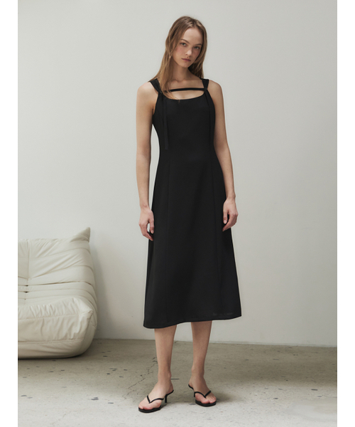 LETQSTUDIO(レチケットスタジオ)の「ギャザー ストラップ ドレス、ブラック(ワンピース・レディース・その他・SMALL/MEDIUM)」の2枚目の写真