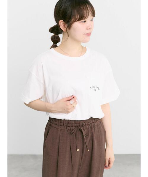 Samansa Mos2(サマンサ モスモス)の「【オーガニックコットン】刺繍ロゴTシャツ(Tシャツ/カットソー・レディース・チャコールグレー/ブルー/オフホワイト・F)」の2枚目の写真
