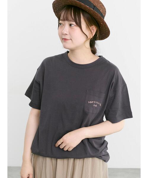 Samansa Mos2(サマンサ モスモス)の「【オーガニックコットン】刺繍ロゴTシャツ(Tシャツ/カットソー・レディース・チャコールグレー/ブルー/オフホワイト・F)」の5枚目の写真