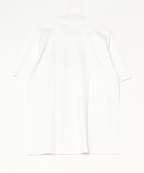 A BATHING APE(アベイシングエイプ)の「COLOR CAMO BATHING APE LOGO TEE(Tシャツ/カットソー・メンズ・ホワイト×レッド/ホワイト×ネイビー/ホワイト×パープル/ホワイト系その他3・SMALL/LARGE/MEDIUM/X-LARGE/XX-LARGE)」の5枚目の写真