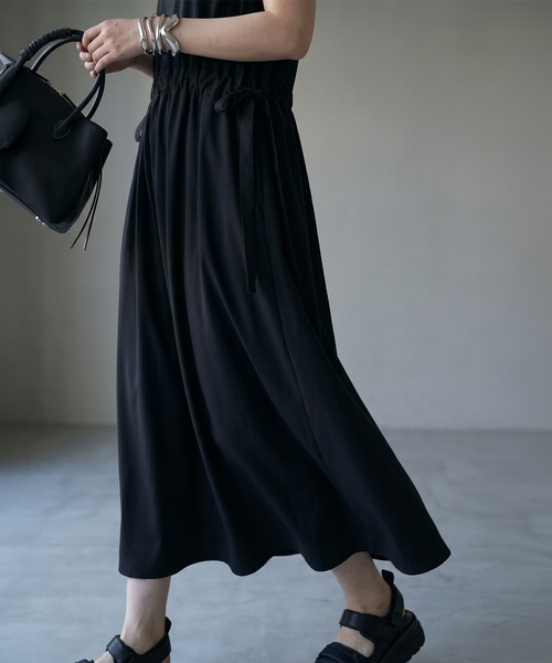 STYLE DELI（スタイルデリ）の「【BLK001】さらっと落ち感カットソーワンピース（ワンピース・レディース・ブラック・FREE）」の8枚目の写真