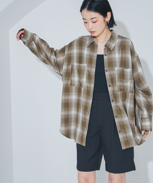 LAKOLE(ラコレ)の「<多機能ウェア>オンブレチェックシャツ / 1047189(シャツ/ブラウス・レディース・ブラック/ブラウン/グレー/キャメル・FREE)」の3枚目の写真
