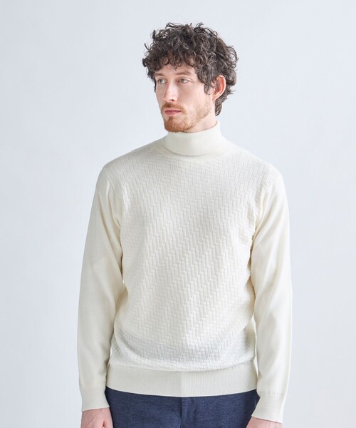 MEN'S BIGI(メンズビギ)の「12Gメリノウール 幾何学柄タートルネックニット(ニット/セーター・メンズ・ボルドー/ブラック/ホワイト/チャコールグレー・01/04/03/02)」の1枚目の写真