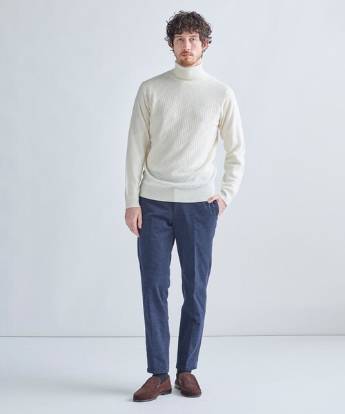 MEN'S BIGI(メンズビギ)の「12Gメリノウール 幾何学柄タートルネックニット(ニット/セーター・メンズ・ボルドー/ブラック/ホワイト/チャコールグレー・01/04/03/02)」の14枚目の写真