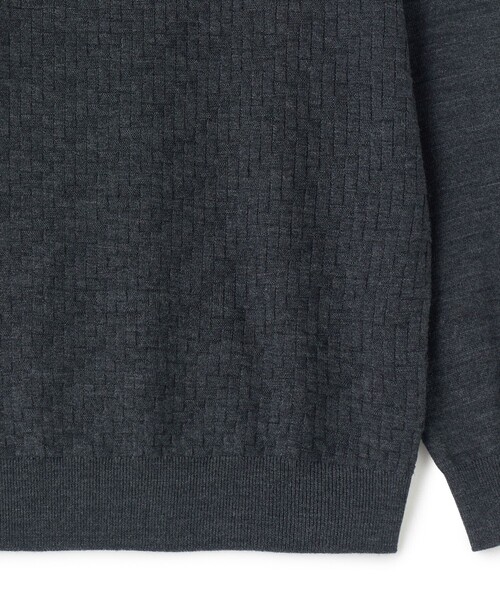 MEN'S BIGI(メンズビギ)の「12Gメリノウール 幾何学柄タートルネックニット(ニット/セーター・メンズ・ボルドー/ブラック/ホワイト/チャコールグレー・01/04/03/02)」の7枚目の写真