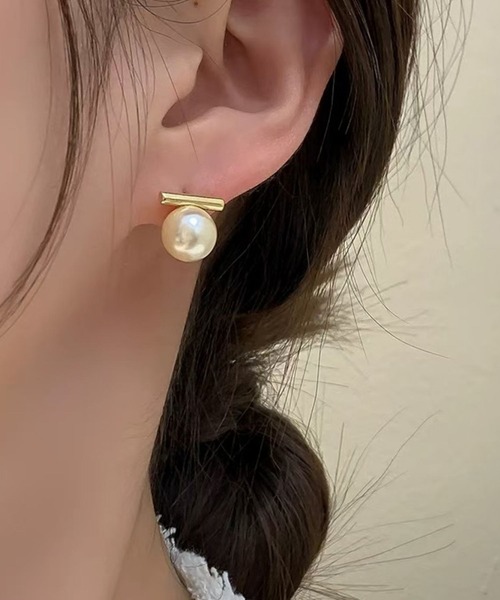Rennet(レネット)の「パールバー メタルピアス(ピアス(両耳用)・レディース・シルバー系その他/ゴールド/シルバー・FREE)」の1枚目の写真