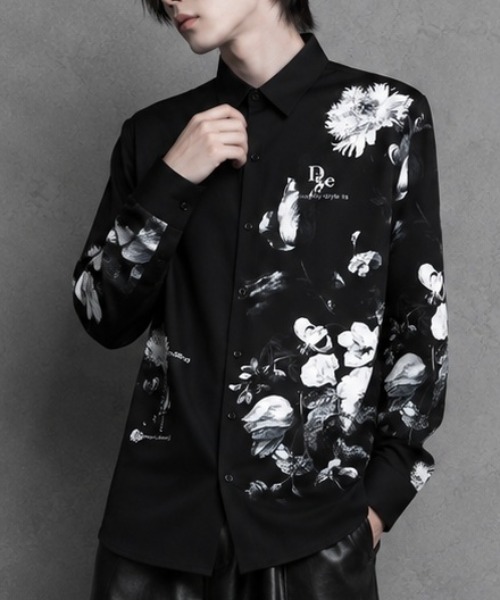 SHIBUYA Zy.(シブヤジー)の「Black Bouquet レギュラーフィットプリントシャツ(シャツ/ブラウス・メンズ・ブラック/ホワイト・M/XL/L)」の2枚目の写真