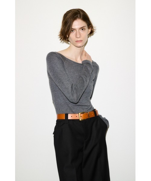 THROW by SLY(スローバイスライ)の「THROW WOOL BLEND HG B/N TOPS ウールブレンドハイゲージボートネックトップス 秋服(ニット/セーター・レディース・ブラウン/ブラック/杢グレー・FREE)」の14枚目の写真