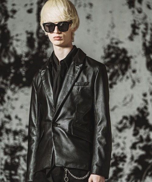 NO ID.（ノーアイディ）の「mj11861- ｼｰﾌﾟﾚｻﾞｰｴｯｼﾞ1B-JKT テーラードジャケット(859030-558L)（テーラードジャケット・メンズ・ブラック・1/2）」の2枚目の写真