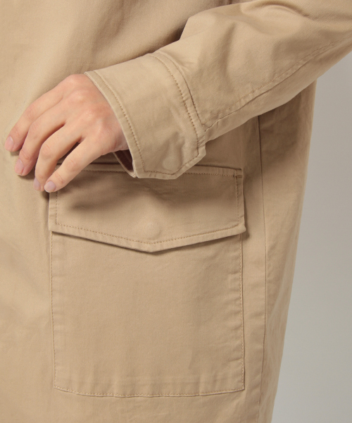 ikka(イッカ)の「マンパーハーフコート(マウンテンパーカー・レディース・ベージュ/ネイビー/オフホワイト/オリーブ・MEDIUM/LARGE)」の9枚目の写真