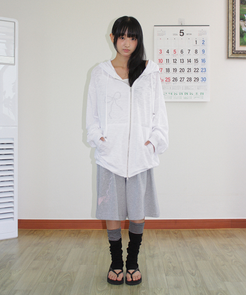 RONRON(ロンロン)の「BETTY BOOP DREAMY RIBBON HOODIE ZIP UP WHITE(パーカー・レディース・その他・FREE)」の4枚目の写真
