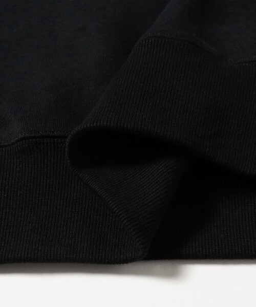 BEAMS T(ビームスティー)の「OPTICALSTAR × BEAMS T / Crew neck Sweat(スウェット・メンズ・ブラック・XS/S/M/L)」の6枚目の写真