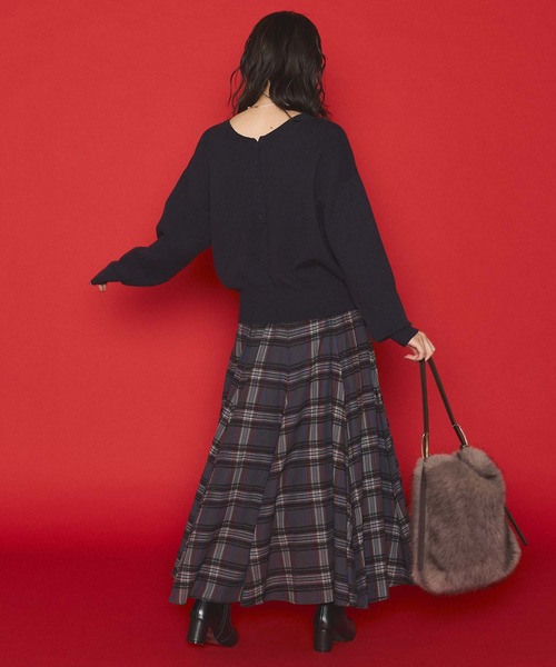 Gready Brilliant(グレディブリリアン)の「前後2wayダブルジャガードニット(ニット/セーター・レディース・ネイビー/ベージュ・FREE)」の5枚目の写真
