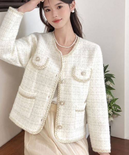 Lips(リップス)の「【パールボタン×配色ステッチで上品見え!着こなしを華やかに仕上げるクラシカルツイードジャケット】(ノーカラージャケット・レディース・ブラック/ホワイト・FREE)」の3枚目の写真