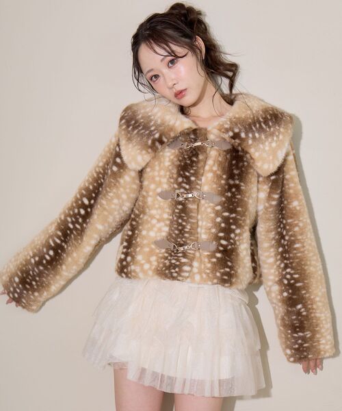 MAJESTIC LEGON(マジェスティックレゴン)の「ビット付きフェイクファーショートコート(その他アウター・レディース・アイボリー/ベージュ/ベージュ系その他2・SMALL/MEDIUM)」の19枚目の写真