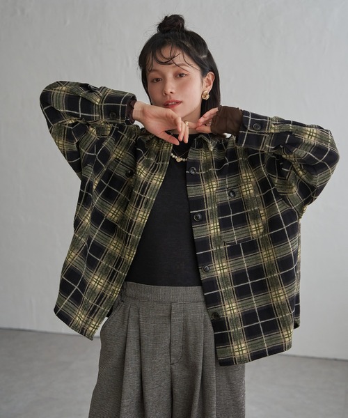 LBC(エルビーシー)の「モールチェックCPOシャツ(シャツ/ブラウス・レディース・ブラック/イエロー/ワイン・L/M)」の1枚目の写真