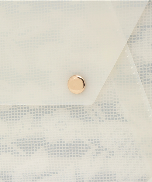 interstaple（インターステイプル）の「ビニール＆ボーダークラッチ（クラッチバッグ・レディース・ブラック/アイボリー・FREE）」の14枚目の写真