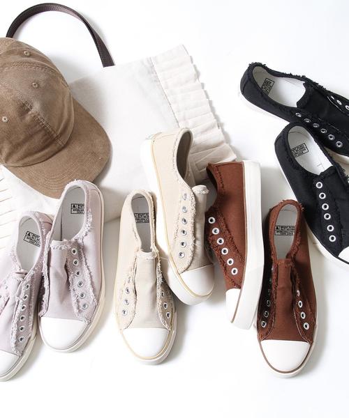 coen（コーエン）の「レギュラーキャンバススリッポン（スリッポン・レディース・ベージュ/ブラック/ライトグレー/ブラウン・SMALL/MEDIUM/LARGE）」の12枚目の写真