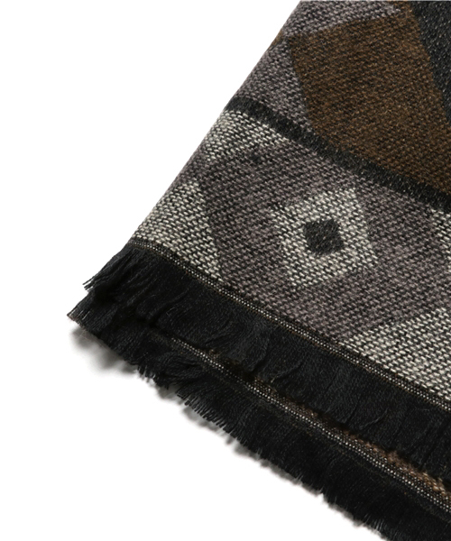 N.（N. Natural Beauty Basic）（エヌエヌナチュラルビューティーベーシック）の「ナバホ柄ストール（ストール/ショール・レディース・カーキ/レッド・ﾌﾘ-）」の4枚目の写真