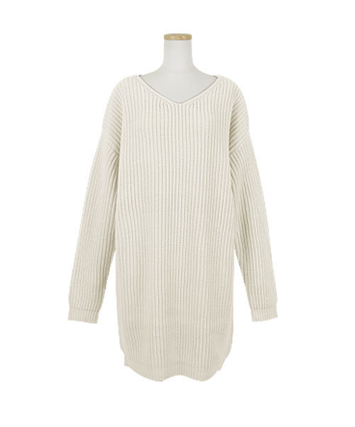 KOBE LETTUCE(コウベレタス)の「ビッグシルエットざっくりリブニットワンピース(ワンピース・レディース・ブラック系その他4/グリーン系その他/ブルー系その他4/ピンク系その他/ブラック系その他3/イエロー系その他/ブラック系その他2/グレー系その他4/アイボリー/ホワイト系その他2/レッド系その他/グレー系その他/ブルー系その他3/ブラック系その他/グレー/ホワイト系その他/ブラック×ホワイト/キャメル/ボルドー/ネイビー/ホワイト×ブラック/ブラック/カーキ/ライトブルー/ピンクベージュ/グレー系その他2/ブラウン/モスグリーン/ブラウン系その他/チャコールグレー/ホワイト系その他3/グリーン系その他2/パープル系その他2/ブルー系その他6/パープル系その他/ベージュ/ブルー系その他5/ベージュ系その他/ベージュ系その他2/ベージュ系その他3/イエロー系その他2/イエロー系その他3/イエロー系その他4/マスタード/パープル/パープル系その他3/ブルー/ブルー系その他7・MEDIUM/M/L/LARGE)」の21枚目の写真