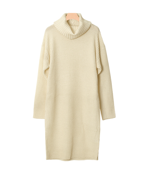 Pierrot（ピエロ）の「タートルネック 畦ニットワンピース（ワンピース・レディース・杢グレー/チャコール/ブラック/ブラウン/アイボリー/モカ・M/L）」の2枚目の写真