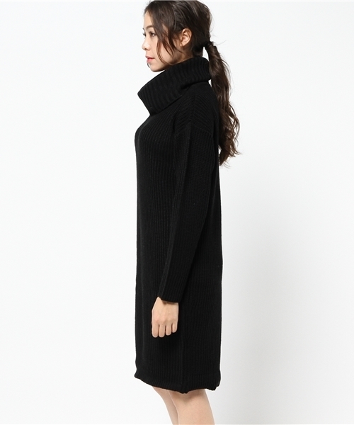 Pierrot（ピエロ）の「タートルネック 畦ニットワンピース（ワンピース・レディース・杢グレー/チャコール/ブラック/ブラウン/アイボリー/モカ・M/L）」の19枚目の写真