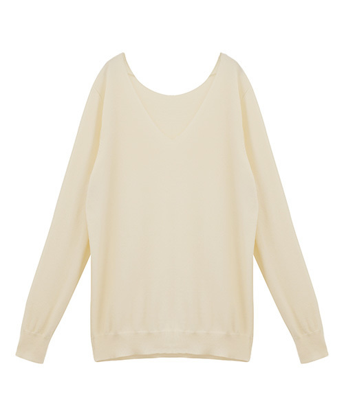 STYLE DELI(スタイルデリ)の「【しっとりタッチ】スムースVネックニット(ニット/セーター・レディース・アイボリー/グレイッシュベージュ/オフホワイト・MEDIUM)」の2枚目の写真