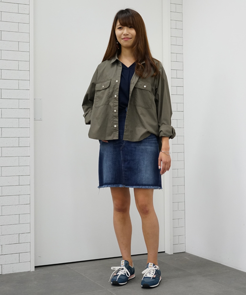 earth music&ecology（アースミュージックアンドエコロジー）の「抜け衿カジュアルシャツ（シャツ/ブラウス・レディース・ピンクベージュ/ネイビー/オフホワイト/カーキ・FREE）」の12枚目の写真