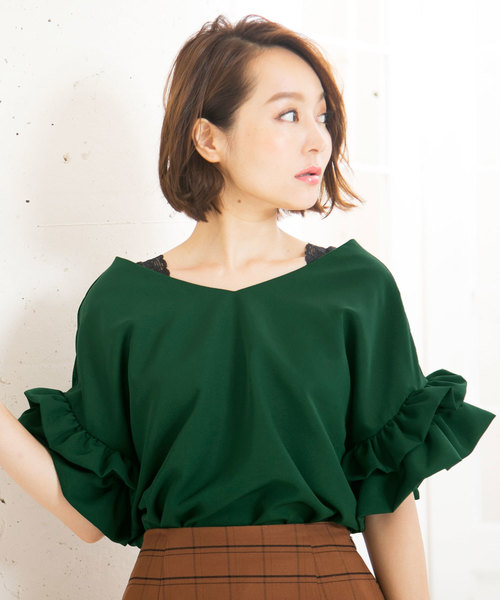 KOBE LETTUCE（コウベレタス）の「ボリュームフリル袖Vネックブラウス/レディーストップス/フレアスリーブ[C2791]神戸レタス（シャツ/ブラウス・レディース・チェリーピンク/グリーン/スモークピンク/ボルドー/ブラック/オフホワイト/サックスブルー/キャメル/ベージュ/ブルー系その他/イエロー系その他/チェック/ブラック系その他・FREE）」の21枚目の写真
