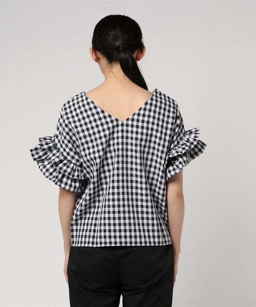 KOBE LETTUCE（コウベレタス）の「ボリュームフリル袖Vネックブラウス/レディーストップス/フレアスリーブ[C2791]神戸レタス（シャツ/ブラウス・レディース・チェリーピンク/グリーン/スモークピンク/ボルドー/ブラック/オフホワイト/サックスブルー/キャメル/ベージュ/ブルー系その他/イエロー系その他/チェック/ブラック系その他・FREE）」の15枚目の写真