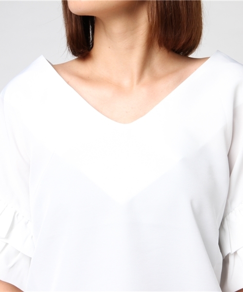 KOBE LETTUCE（コウベレタス）の「ボリュームフリル袖Vネックブラウス/レディーストップス/フレアスリーブ[C2791]神戸レタス（シャツ/ブラウス・レディース・チェリーピンク/グリーン/スモークピンク/ボルドー/ブラック/オフホワイト/サックスブルー/キャメル/ベージュ/ブルー系その他/イエロー系その他/チェック/ブラック系その他・FREE）」の17枚目の写真