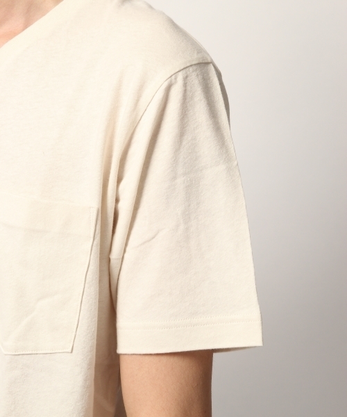 GLOBAL WORK(グローバルワーク)の「リネンコンVネックTEE/791021(Tシャツ/カットソー・メンズ・ブルー/ネイビー/イエロー/チャコールグレー/ホワイト/カーキ・MEDIUM/X-LARGE/SMALL/LARGE)」の10枚目の写真