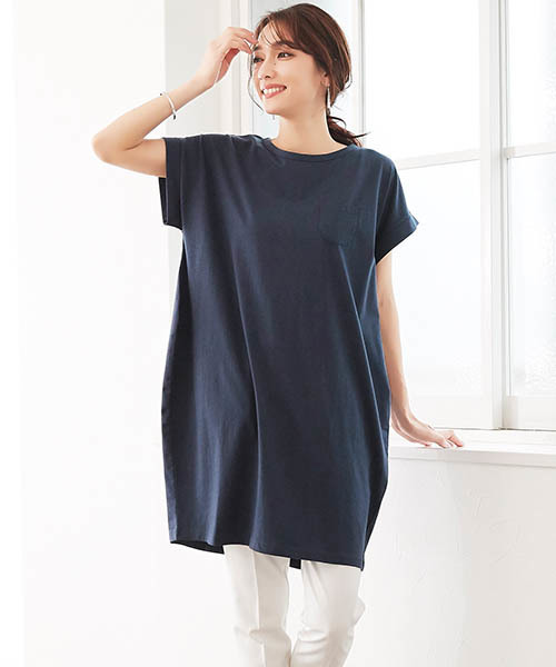 Pierrot（ピエロ）の「ポケットデザイン ビッグTシャツ/Tシャツワンピ/ロングTシャツ（Tシャツ/カットソー・レディース・オフホワイト/ブラック/杢グレー/ネイビー・M/L）」の4枚目の写真