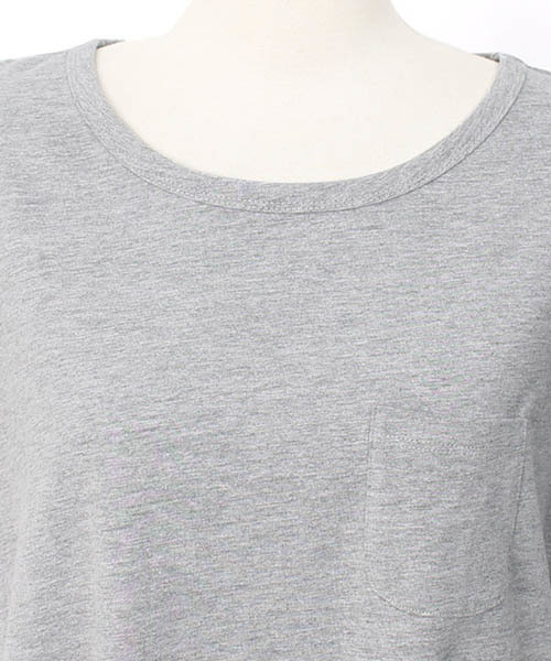 Pierrot（ピエロ）の「ポケットデザイン ビッグTシャツ/Tシャツワンピ/ロングTシャツ（Tシャツ/カットソー・レディース・オフホワイト/ブラック/杢グレー/ネイビー・M/L）」の20枚目の写真