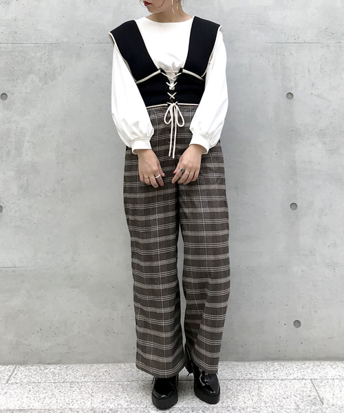 archives(アルシーヴ)の「配色ビスチェ×インナーSET(ニット/セーター・レディース・アイボリー/ブラック/モカ・M)」の6枚目の写真