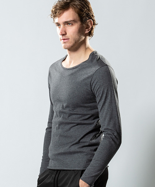 wjk(ダヴルジェイケイ)の「mlt2508-standard jersey crew neck L-S カットソー(Tシャツ/カットソー・メンズ・ブラック/ホワイト/グレー系その他・M/L/S/XL)」の4枚目の写真