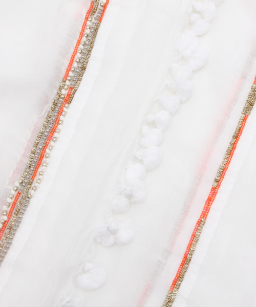 NANO universe（ナノユニバース）の「CITRUS/サイドビーズストール（ストール/ショール・レディース・ホワイト/ベージュ・FREE）」の4枚目の写真