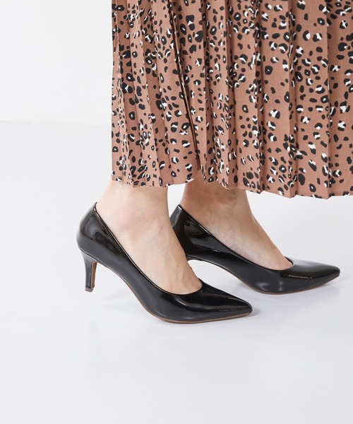 menue(メヌエ)の「イイ女ポインテッド 7cmヒール ポインテッドトゥ パンプス(パンプス・レディース・カーキ/シルバー/グレー系その他/ブラック系その他3/チャコールアッシュ/レッド系その他/ピンク系その他/レオパード/ブラック系その他4/チェック/パイソン/ベージュ系その他2/ブラック/ブラック系その他/ベージュ系その他/グレイッシュベージュ/グレイッシュブルー/ブラック系その他2/ブラウン系その他/ラベンダー/ネイビー系/アイボリー/グレー系/ゴールド系その他・22cm/22.5cm/23cm/23.5cm/24cm/24.5cm/25cm/25.5cm/26cm/26.5cm/27cm/21cm/21.5cm/26.0cm/27.0cm)」の5枚目の写真
