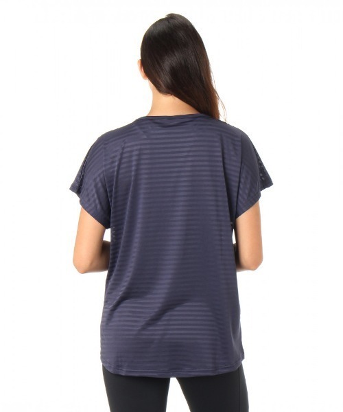 ROXY（ロキシー）の「RHYTHMIC LEGGINGS/ロキシーレディース Tシャツ タンクトップ ２枚セット フィットネス ヨガ ジム ランニング ルームウェア・ワンマイルウェアにも（Tシャツ/カットソー・レディース・ピンク/ホワイト/チャコールグレー・SMALL/MEDIUM/LARGE）」の4枚目の写真