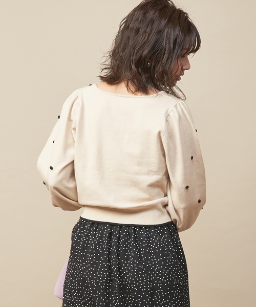 natural couture（ナチュラルクチュール）の「配色ポンポンレトロニット（ニット/セーター・レディース・ブラック/パープル/アイボリー/ピンクベージュ・FREE）」の12枚目の写真