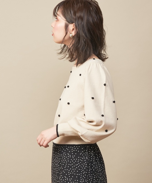 natural couture（ナチュラルクチュール）の「配色ポンポンレトロニット（ニット/セーター・レディース・ブラック/パープル/アイボリー/ピンクベージュ・FREE）」の6枚目の写真