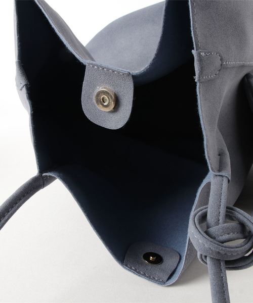 B.C STOCK(ベーセーストック)の「フェイクスエードショルダーバッグ◆(ショルダーバッグ・レディース・ブラウン/ベージュ/サックスブルー・FREE)」の6枚目の写真