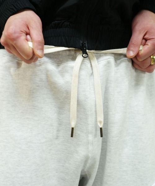 tone（トーン）の「tone BASIC CARGO SWEAT PANTS（カーゴパンツ・メンズ・アッシュグレー/ブラウン・S/M）」の7枚目の写真