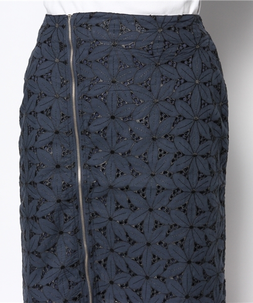 WHO'S WHO gallery（フーズフーギャラリー）の「花柄刺繍ZIPスカート（スカート・レディース・ネイビー/ワインレッド・FREE）」の5枚目の写真