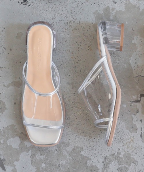 KOBE LETTUCE（コウベレタス）の「クリアヒールワンベルトミュールサンダル（サンダル・レディース・アイボリー/ブラック/クリア/ブラウン系その他・L/LL/M/S）」の4枚目の写真