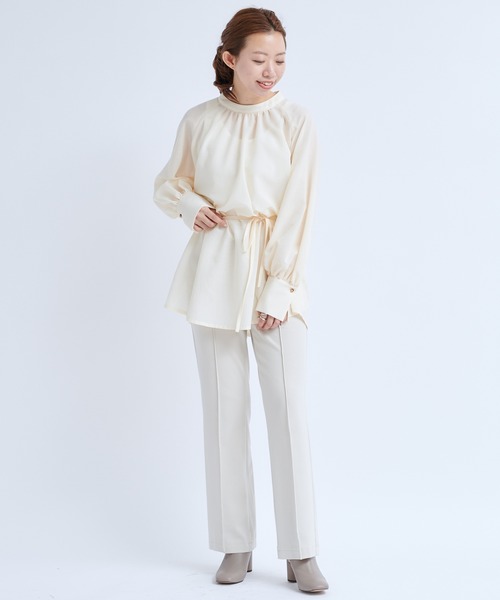 DouDou（ドゥドゥ）の「ハイネック袖ボリュームブラウス（シャツ/ブラウス・レディース・ブラック/オフホワイト・FREE）」の8枚目の写真