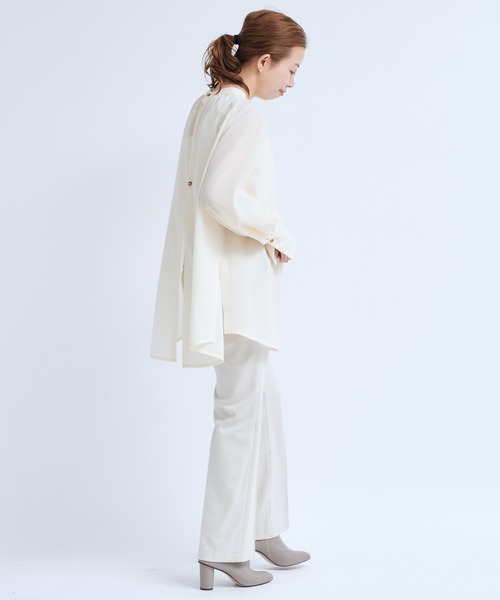 DouDou（ドゥドゥ）の「ハイネック袖ボリュームブラウス（シャツ/ブラウス・レディース・ブラック/オフホワイト・FREE）」の4枚目の写真